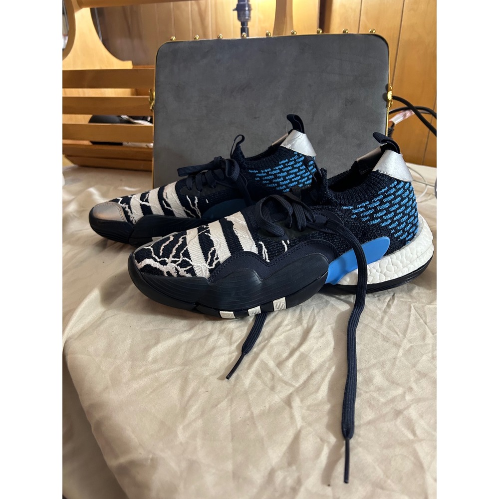 Adidas‎ Trae Young 2 Basketball Shoes. Navy. Size 9. NWOT